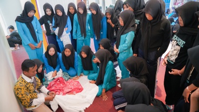 Eksplorasi Tekstil Tie Dye