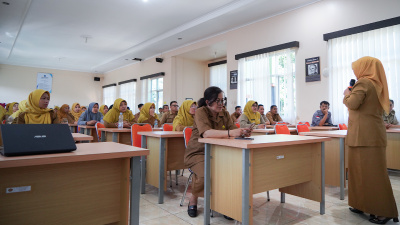 Dari Kelas ke Dunia Kerja, SMKN 1 Saptosari Perkuat TeFa Lewat Bimtek