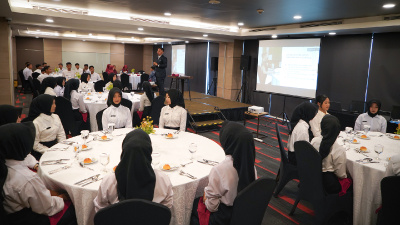 Asah Etika dan Profesionalisme, Siswa Perhotelan SKATUSA Belajar Table Manner di Harper Malioboro