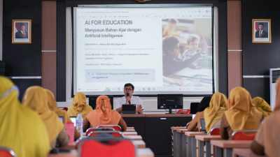 Bukan Sekadar Ikut Tren, Guru SMKN 1 Saptosari Belajar Manfaatkan AI untuk Bahan Ajar